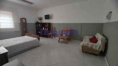 Moradia T3 isolada em São Roque, Oliveira de Azeméis.