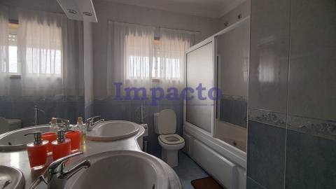 Moradia T3 isolada em São Roque, Oliveira de Azeméis.