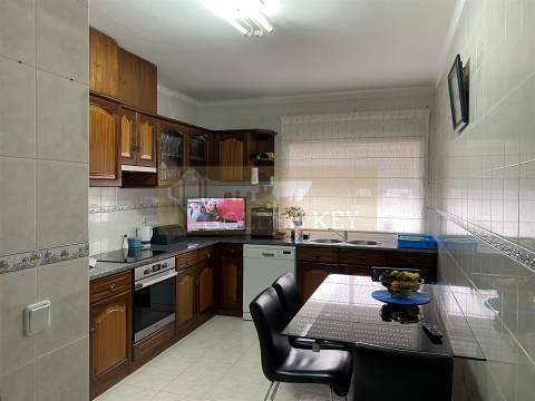 Apartamento T3 Venda em Marinha Grande,Marinha Grande