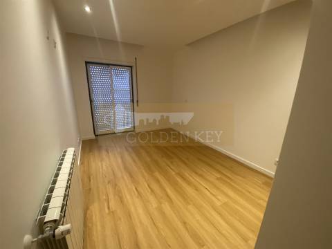 Arrendamento com Opção de Compra Moradia T4