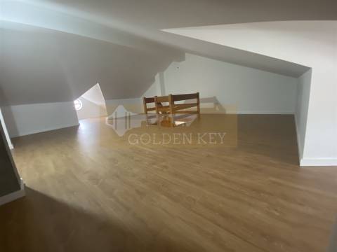 Arrendamento com Opção de Compra Moradia T4