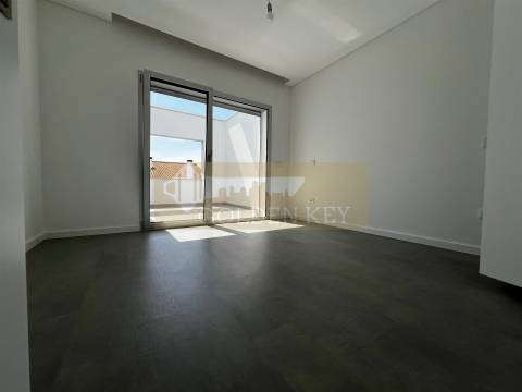 Moradia Geminada T5 Venda em Marrazes e Barosa,Leiria