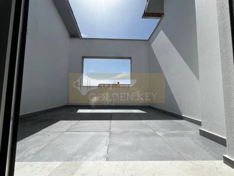 Moradia Geminada T5 Venda em Marrazes e Barosa,Leiria