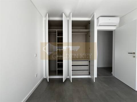 Moradia Geminada T5 Venda em Marrazes e Barosa,Leiria