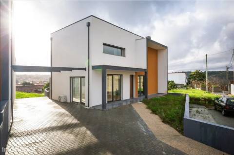 Moradia T3 Venda em Batalha,Batalha