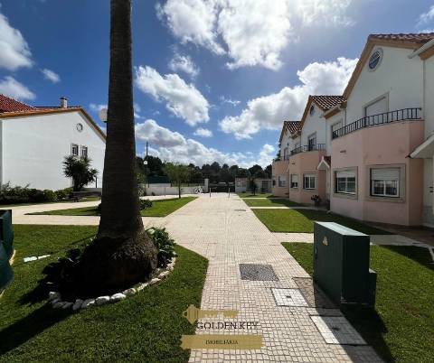 Moradia Geminada T4 Venda em Marrazes e Barosa,Leiria