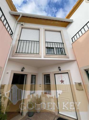Moradia Geminada T5 Venda em Marrazes e Barosa,Leiria