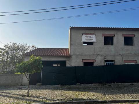 Moradia T3 Venda em Milagres,Leiria