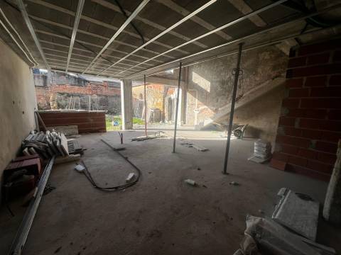 Moradia T3 Venda em Milagres,Leiria