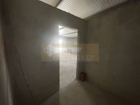 Moradia T3+1 em Construção