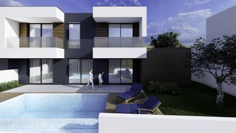 Moradia em projecto de construção, situada a 1km da Praia do Cabo Mondego, com vistas de Serra e Mar