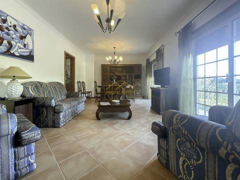 Moradia T5 a 2 minutos da Praia de Buarcos