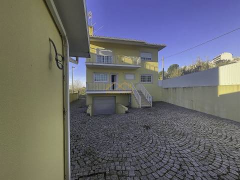 Moradia T5 a 2 minutos da Praia de Buarcos