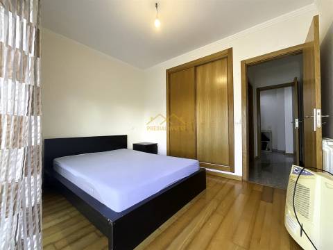 Apartamento T2 c/Garagem e piscina a 500 Metros da Praia de Buarcos