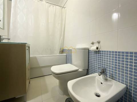 Apartamento T2 c/Garagem e piscina a 500 Metros da Praia de Buarcos