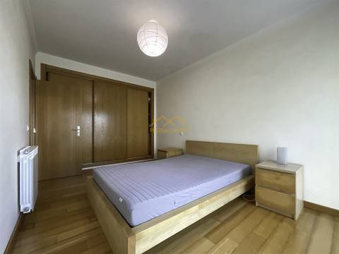 Apartamento T2 c/Garagem e piscina a 500 Metros da Praia de Buarcos