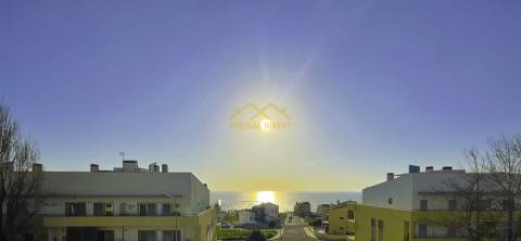 Apartamento T2 c/Garagem e piscina a 500 Metros da Praia de Buarcos