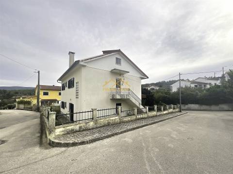Moradia Isolada T9 Venda em Madeirã,Oleiros