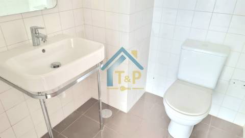 Escritório  Arrendamento em Lordelo do Ouro e Massarelos,Porto