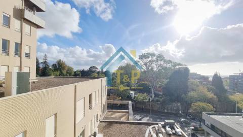 Escritório  Arrendamento em Lordelo do Ouro e Massarelos,Porto