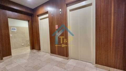 Escritório  Arrendamento em Lordelo do Ouro e Massarelos,Porto