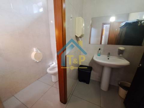 Loja  Trespasse em Valongo,Valongo