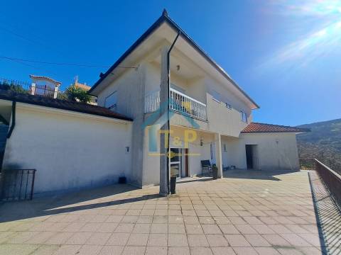 Moradia T3 Venda em São Martinho de Mouros,Resende