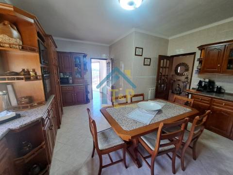 Moradia T3 Venda em São Martinho de Mouros,Resende