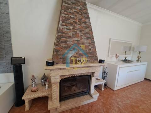 Moradia T3 Venda em São Martinho de Mouros,Resende