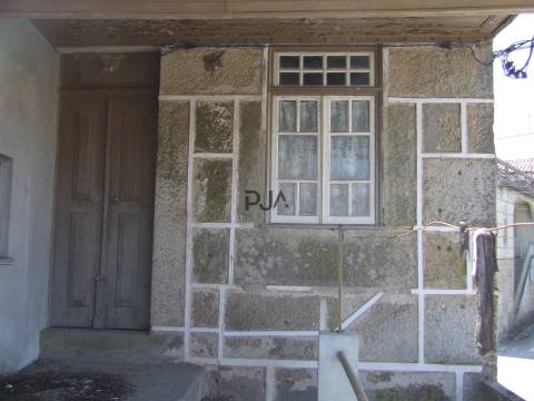 Moradia para Restaurar T3, Antas