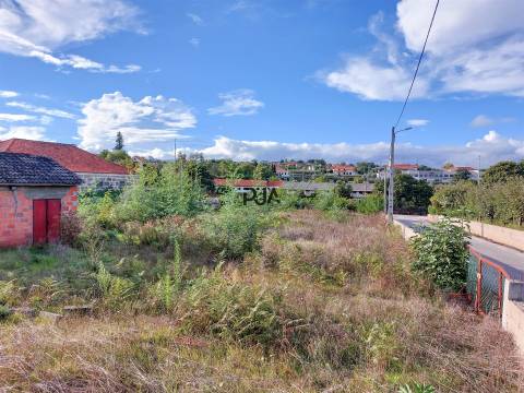 Terreno com viabilidade de construção em Tondela