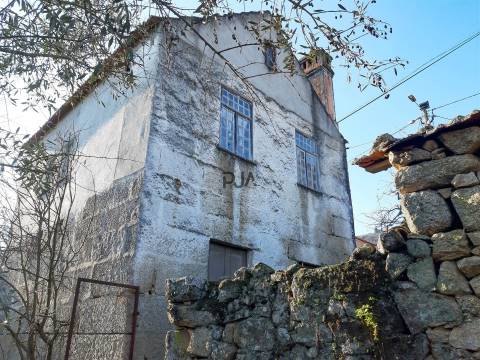 Moradia V2 para Restaurar, Aldeia da Mata