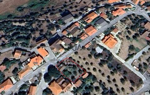 Moradia V2 para Restaurar, Aldeia da Mata