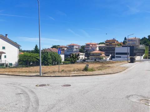 Lote de terreno para construção