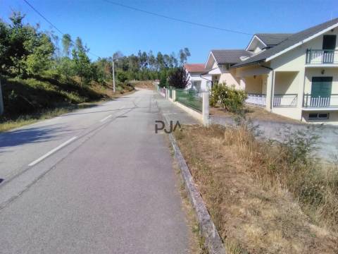 Lote de Terreno em Calde, Viseu