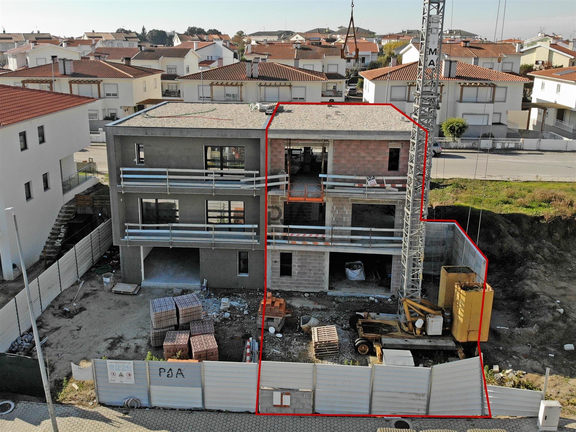 Moradia Geminada T3 em Nelas