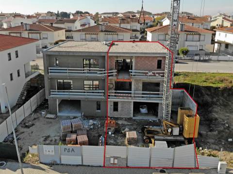 Moradia Geminada T3 em Nelas