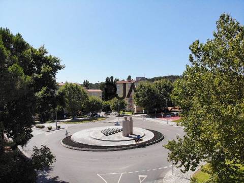 Terreno para construção de prédio, centro da cidade de Mangualde