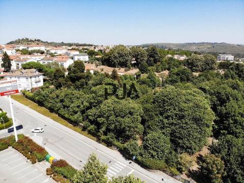 Terreno para construção de prédio, centro da cidade de Mangualde