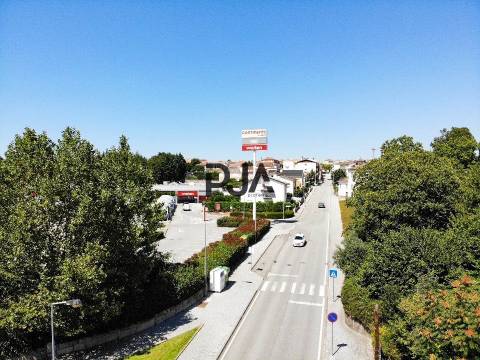 Terreno para construção de prédio, centro da cidade de Mangualde