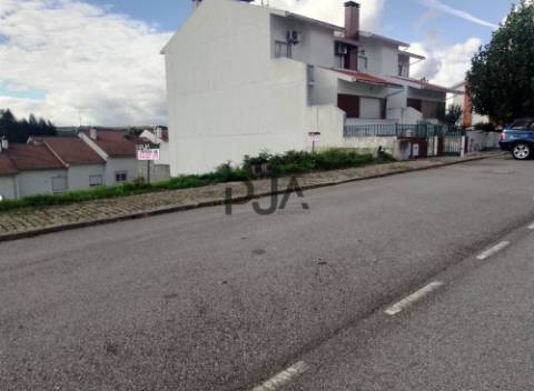 Lote para construção em Mundão