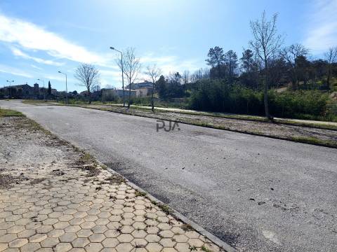 Lote para Construção de prédio - 6 fogos em Mangualde