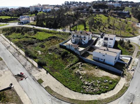 Lote para Construção de prédio - 6 fogos em Mangualde