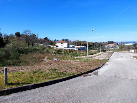 Lote para Construção de prédio - 6 fogos, Mangualde