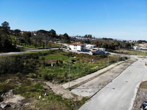 Lote para Construção de prédio - 6 fogos, Mangualde