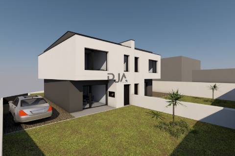 Moradia T2 Geminada em Mangualde