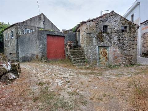 Moradia T2 em Nesperereira