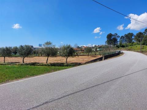 Terreno para construção em Vila Garcia