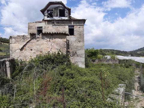 Moradia rústica em Pedra em Fornos de Algodres