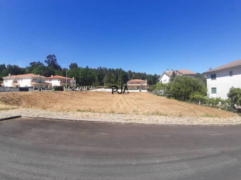 Lote de terreno para construção